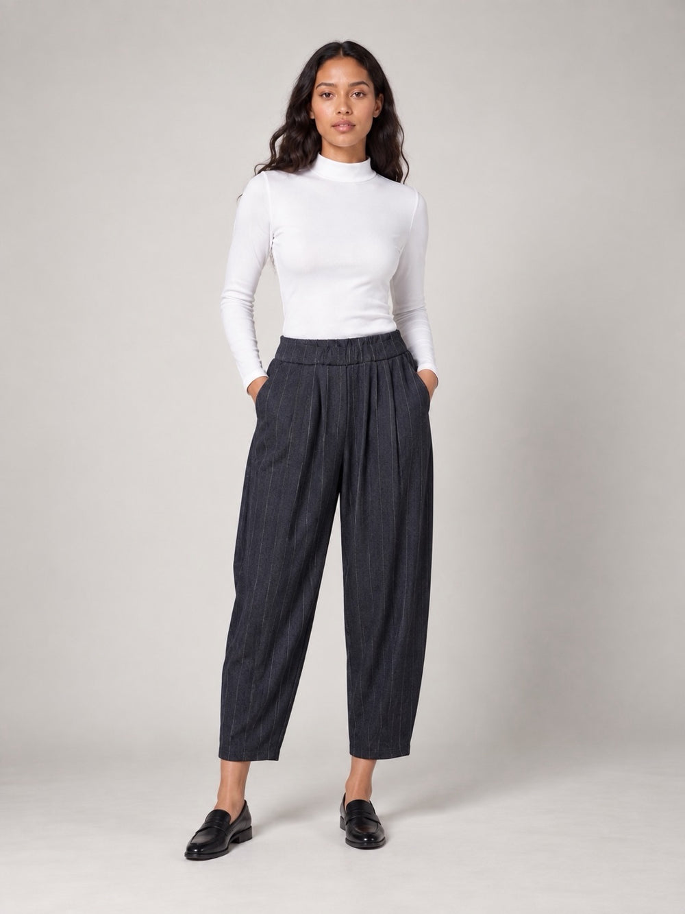Pinstripe Pleated Cropped Trousers - Navy