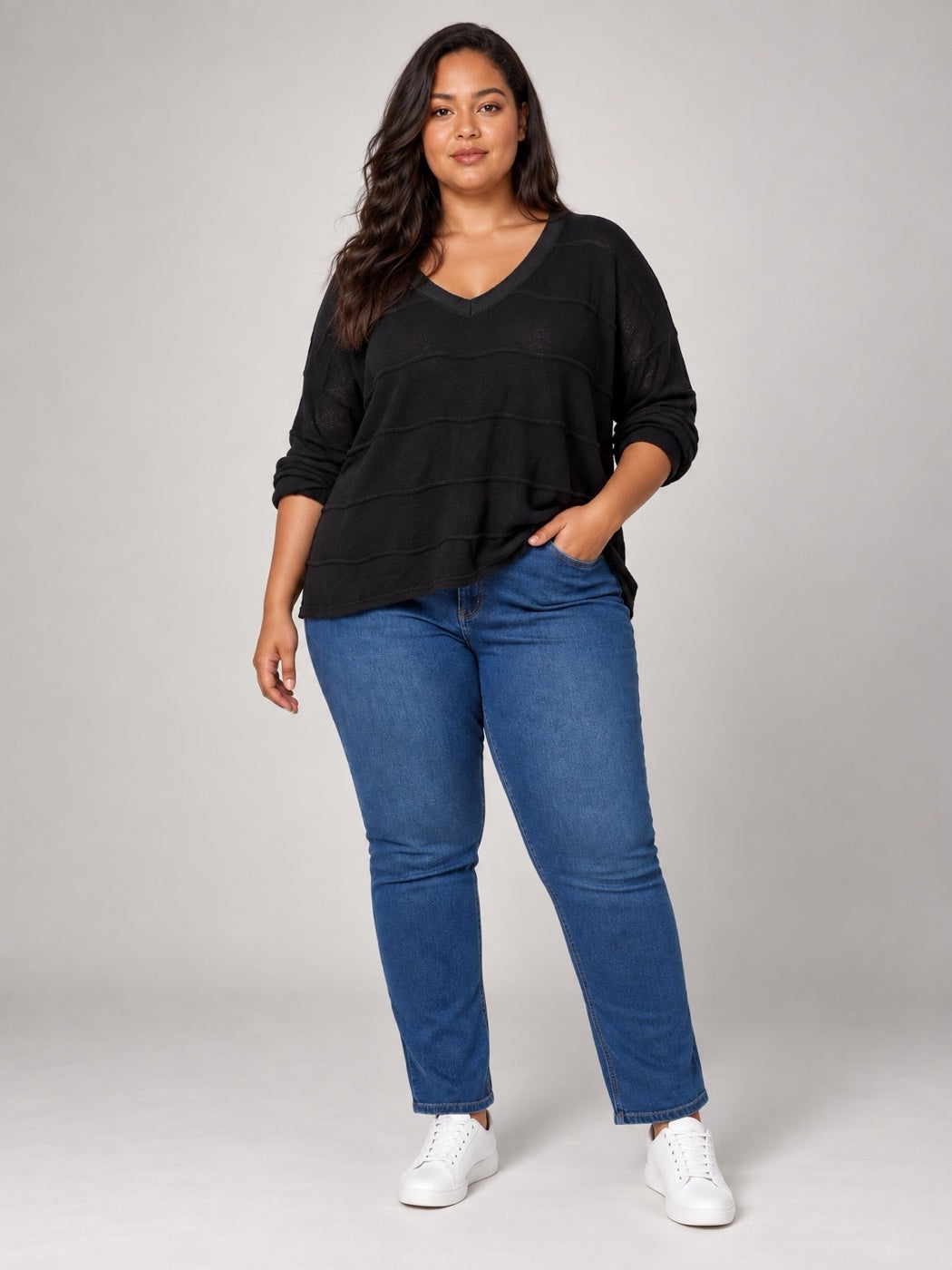 Textured V-Neck Jumper - Black